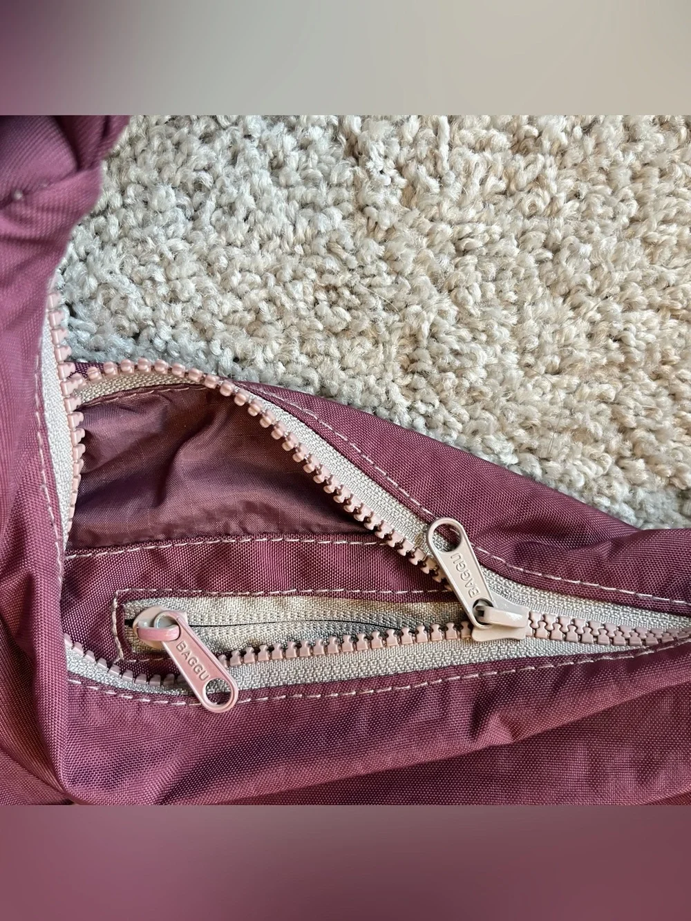 BAGGU Standard Lingonberry Jam Nylon Shoulder Bag